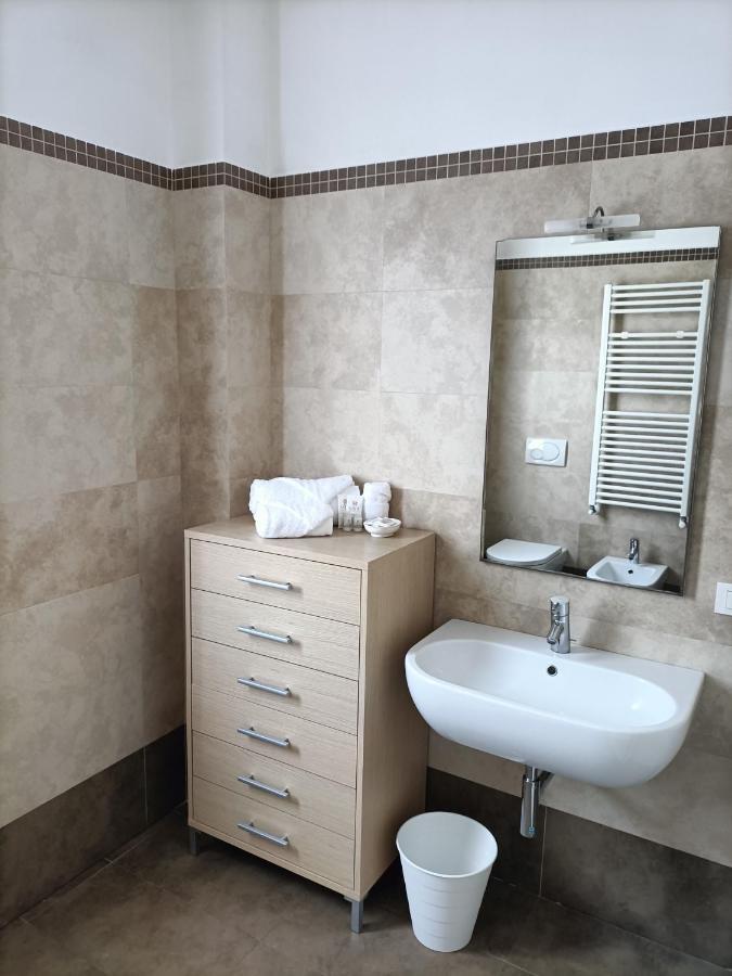 Casa Emilia - Appartamento Per Vacanze - Foligno Zewnętrze zdjęcie
